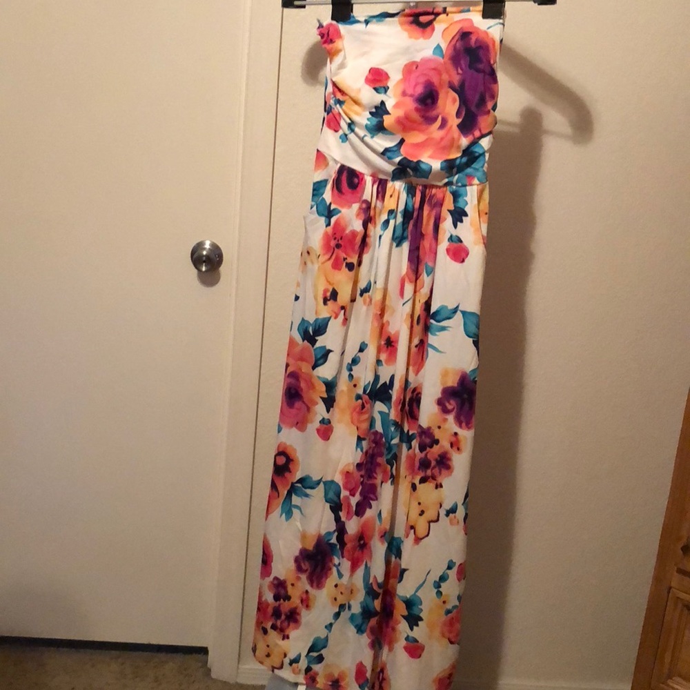 Strapless summer dress.
